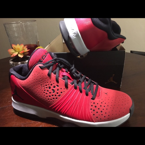 jordan 5 am red
